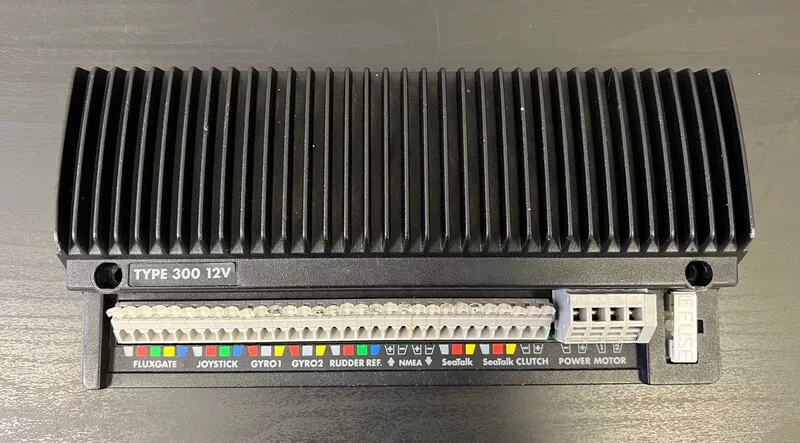 Raymarine Raytheon Autohelm Type 300 12v Autopilot Course Computer M81110
